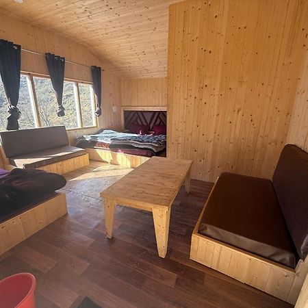 Lord Shiva Dimension Hotel Tosh Kültér fotó