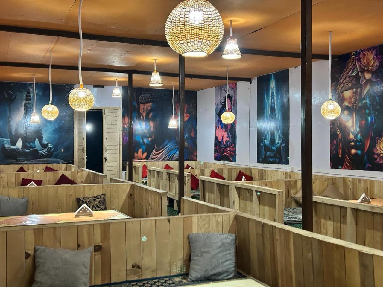Lord Shiva Dimension Hotel Tosh Kültér fotó