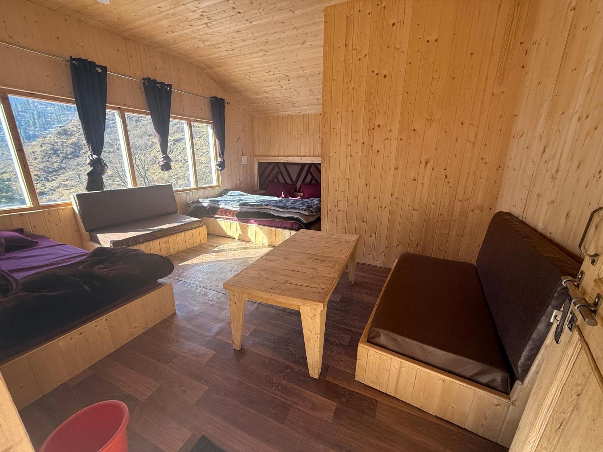 Lord Shiva Dimension Hotel Tosh Kültér fotó